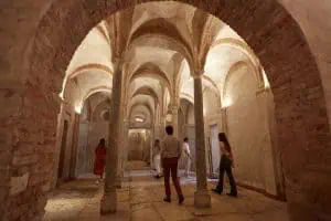 כנסיית סן ספולקרו (San Sepolcro Crypt)